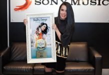 Beatriz Luengo Recibe Disco de Oro por su ''Más Que Suerte''