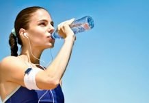 ¿Es Mejor Consumir Bebidas Deportivas Que Agua Mientras Haces Ejercicio?