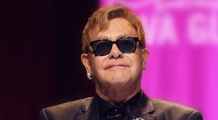 Feliz Elton John De Participar En Una Boda Interracial De La Realeza Británica