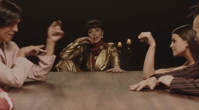 Lanza Mon Laferte El Video Oficial De Su Nuevo Sencillo ''El Beso''