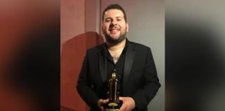 El Fantasma Gana El Premio Al Mejor Álbum En Los Premios De La Radio