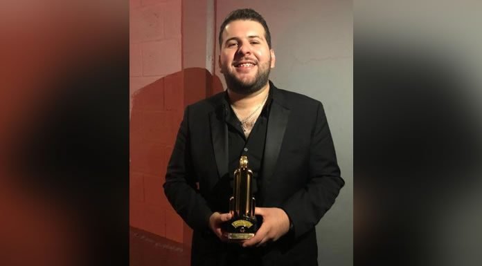 El Fantasma Gana El Premio Al Mejor Álbum En Los Premios De La Radio