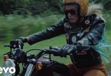 Katy Perry Presenta Su Nuevo Video "Harleys In Hawaii"