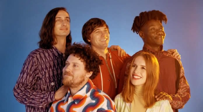 Metronomy Presenta El Video Oficial De "The Light"