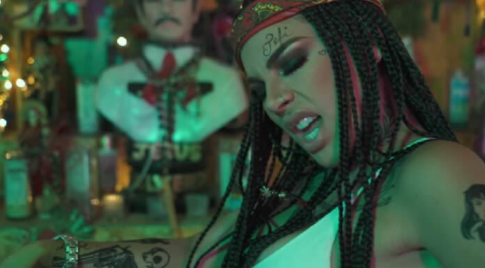 Tefi Valenzuela Lanza Su Nuevo Sencillo Y Video "La Cumbia De Los Infieles"