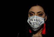 Nancy Sanchez Presenta Su Nuevo Sencillo Y Video "The Kids Are Still In Cages"